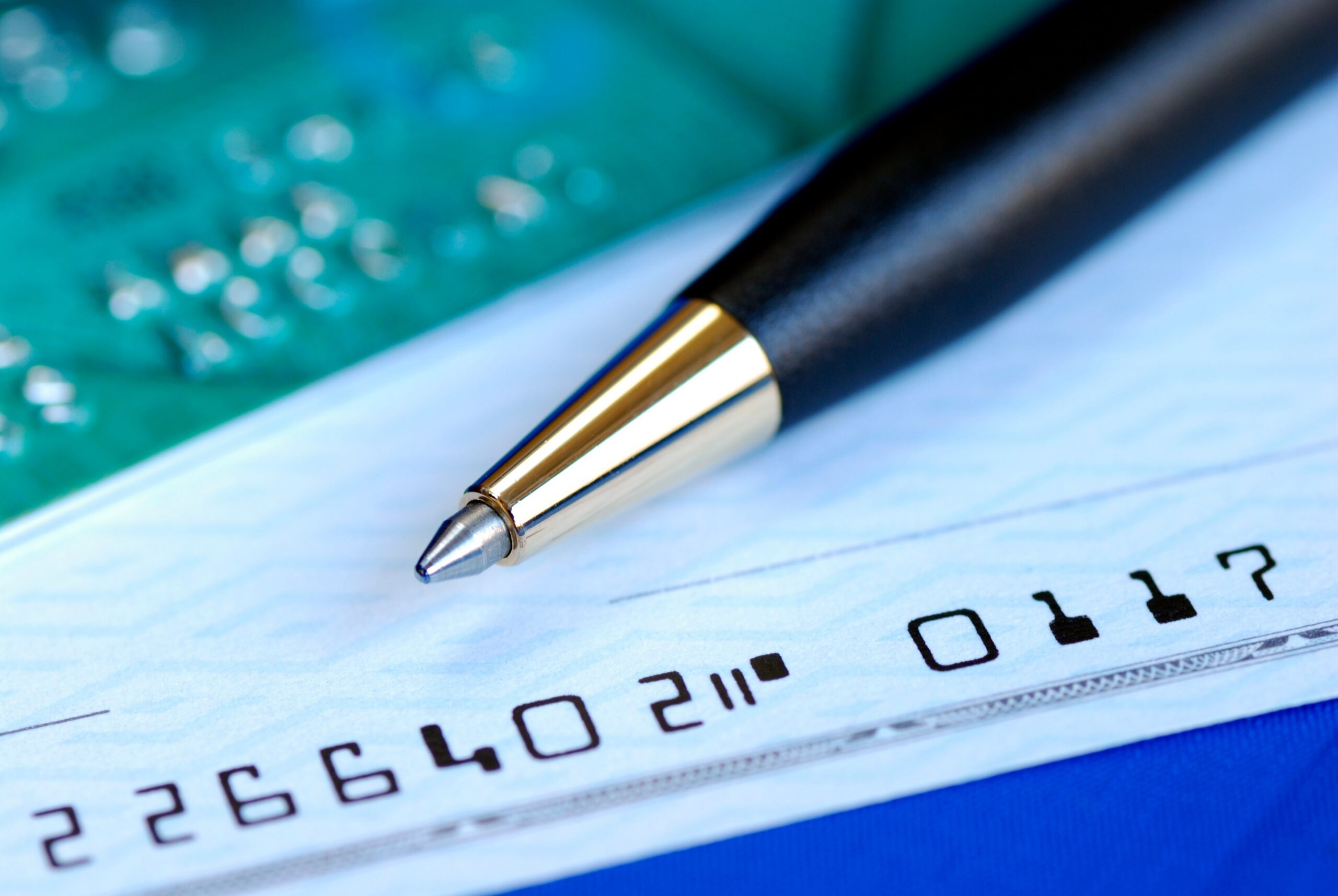 Financial Services Churn Data and Analytics Report October 2025